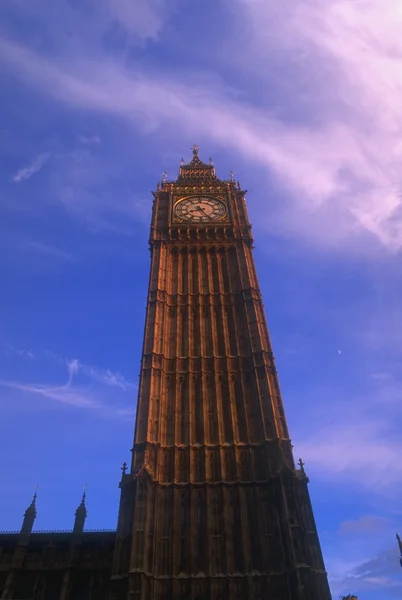 Hodinová věž big ben — Stock fotografie