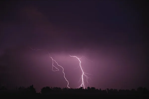 Bliksem in de lucht — Stockfoto