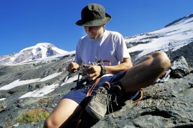 bergbeklimmer controle apparatuur