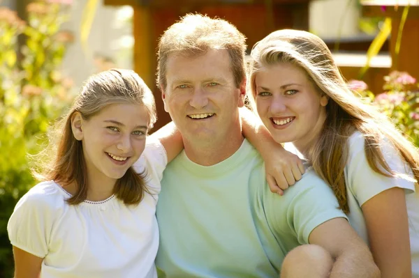 Porträtt av en familj — Stockfoto