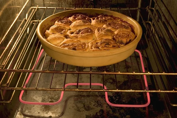 Buns In The Oven — Stock Photo, Image
