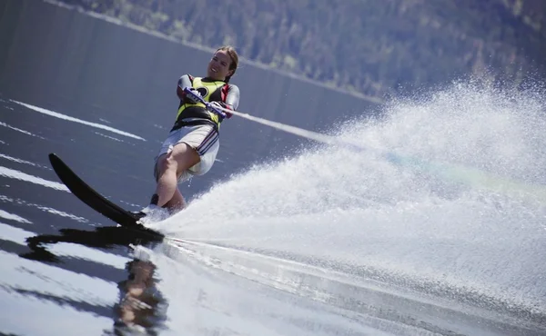 Een slalom ski — Stockfoto