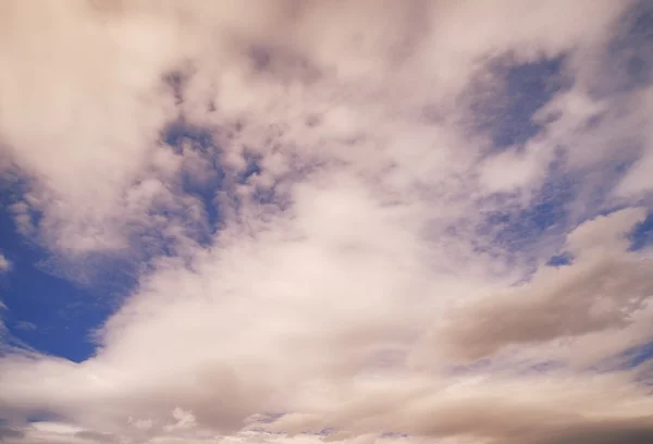 Verzamelen van wolken — Stockfoto