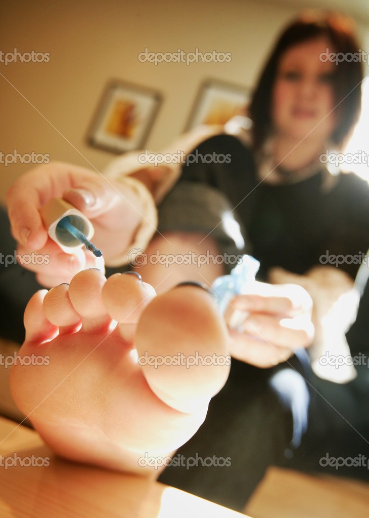 Toenails painting