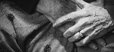 бабусі руки