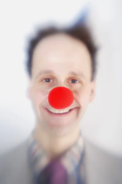 Uomo con il naso da clown — Foto Stock