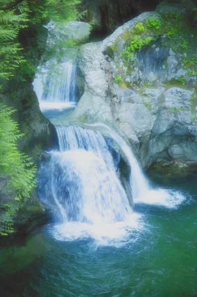 Una cascata panoramica — Foto Stock