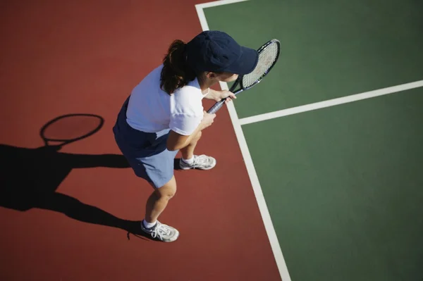 Vrouw met tennis — Stockfoto