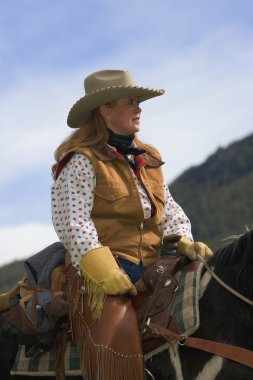 at sırtında bir kadın portresi