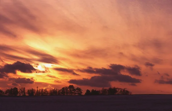 Vasto céu e pôr do sol — Fotografia de Stock