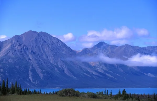 Kluane sjö, kluane nationalpark, yukon-territoriet, Kanada — Stockfoto