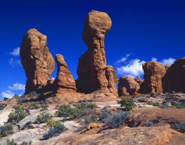 Hoodoo redrock kumtaşı oluşumları, arches national park