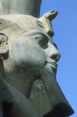 Firavunlara Ramses II Mısır heykeli