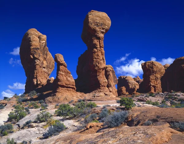 Hoodoo redrock pískovcové útvary, národním parku arches — Stock fotografie