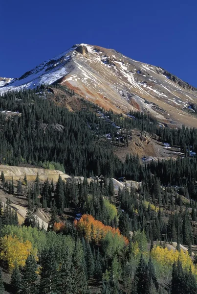 Escénica montaña de otoño — Foto de Stock