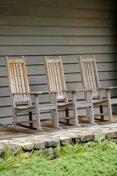 Una fila de sillas de cabaña — Foto de Stock