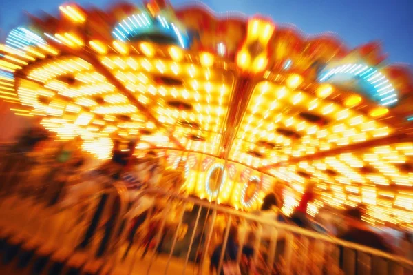 Een carrousel rit — Stockfoto