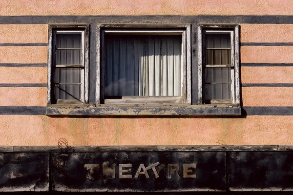 Un vecchio edificio teatrale — Foto Stock