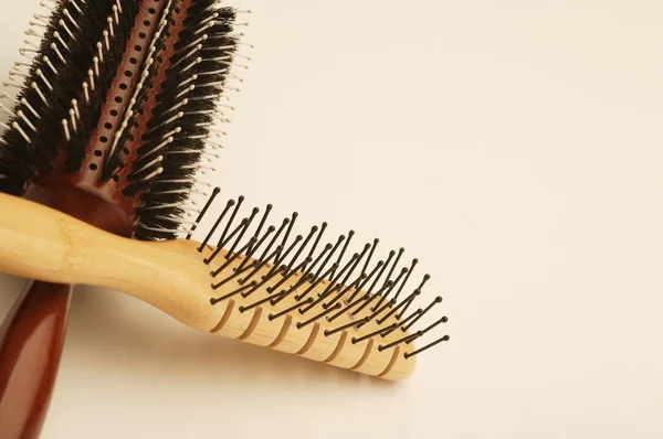 Primo piano di spazzole per capelli — Foto Stock