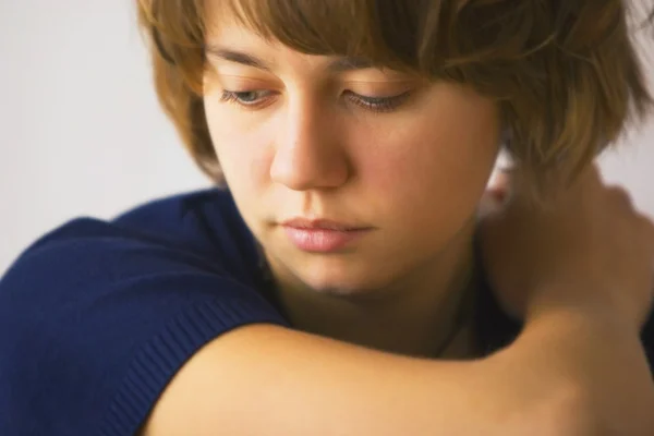 El rostro de una mujer joven — Foto de Stock