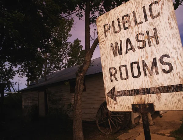 Δημόσια washroom το σημάδι — Φωτογραφία Αρχείου