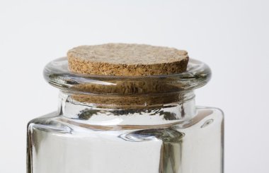 Mantar tıpa ile açık cam kavanoz