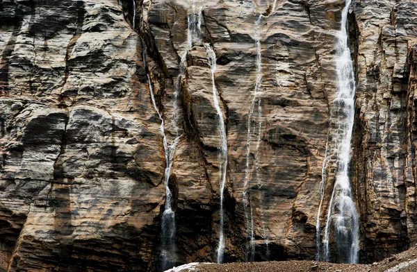 Una cascata — Foto Stock
