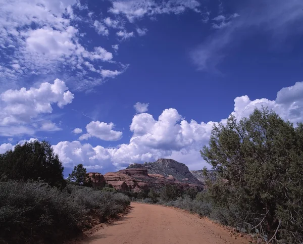Köy yolunda Arizona, ABD — Stok fotoğraf