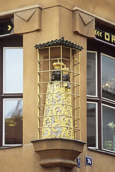 Evde siyah madonna, old town, prague, Çek Cumhuriyeti — Stok fotoğraf