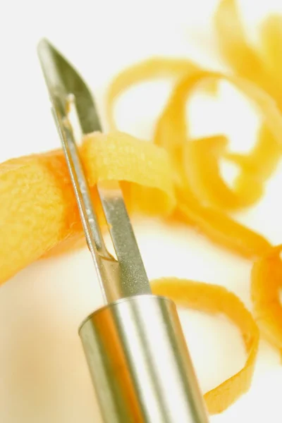 Peeling Carrot — Stock Photo, Image