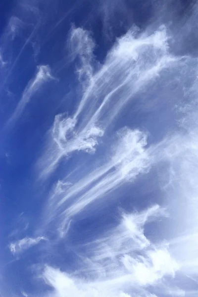 Patrones de nubes Wispy — Foto de Stock