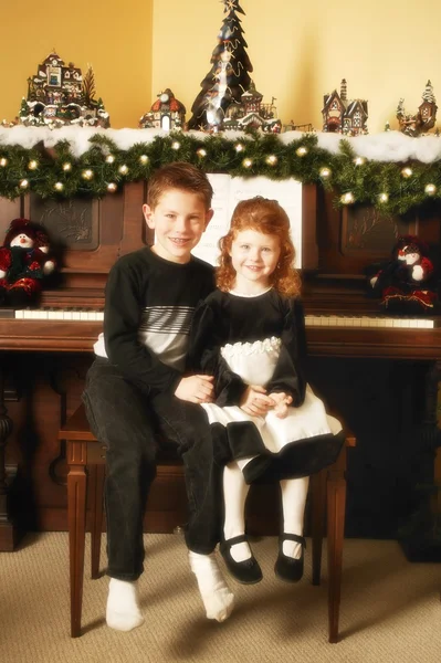 Children At Christmas — Stock Photo, Image