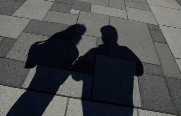 Shadow Of Two People Standing — Stock Photo, Image
