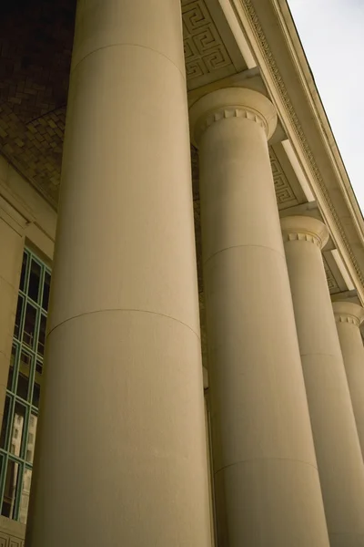 Columned Building — Stock Photo, Image