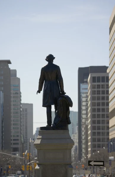 Statue In The Toronto Core — Stock Photo, Image