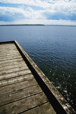 iskeleye bakan Gölü