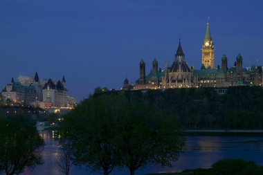Parlamento hill ottawa River