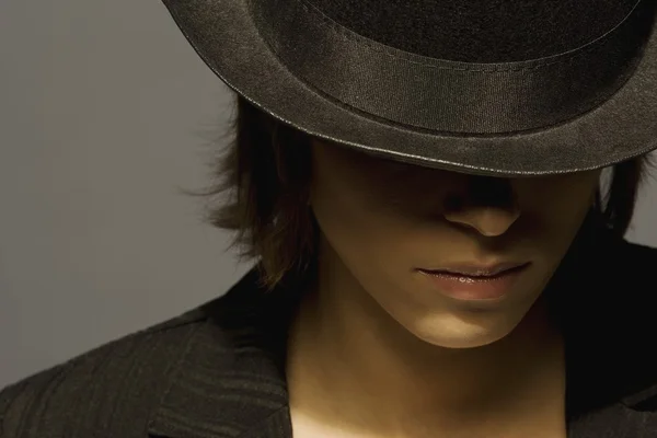 Young Woman Wearing Top Hat — Stock Photo, Image