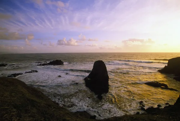 Praia Cobble ao pôr do sol — Fotografia de Stock