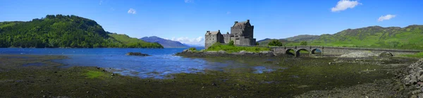 Natursköna castle — Stockfoto