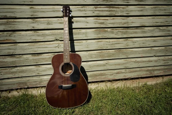 Guitarra acústica — Fotografia de Stock