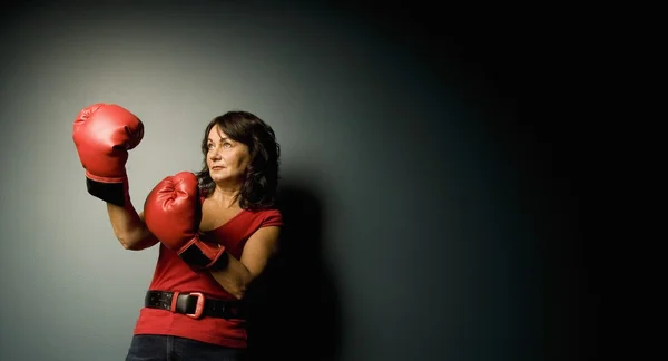 Woman With Boxing Gloves — Stock Photo, Image
