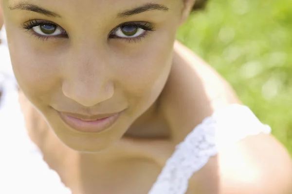 Retrato feminino — Fotografia de Stock