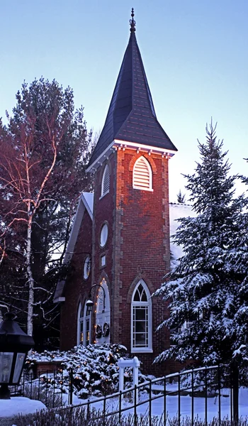 Chiesa campanile — Foto Stock