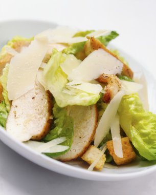 tavuklu Sezar salata