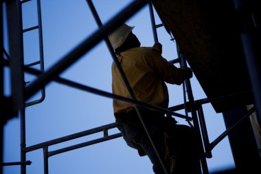 tırmanma inşaat işçisi