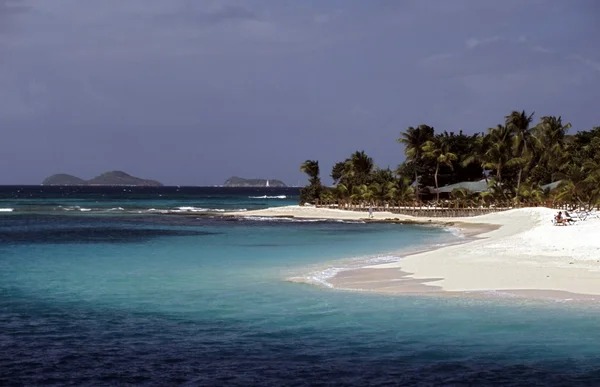 Eiland strand, Caribisch gebied — Stockfoto