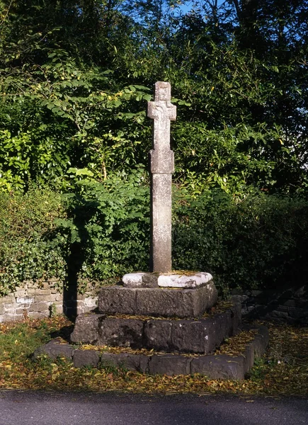 Overblijfselen van een hoog kruis, dunsany, co meath, Ierland — Stockfoto