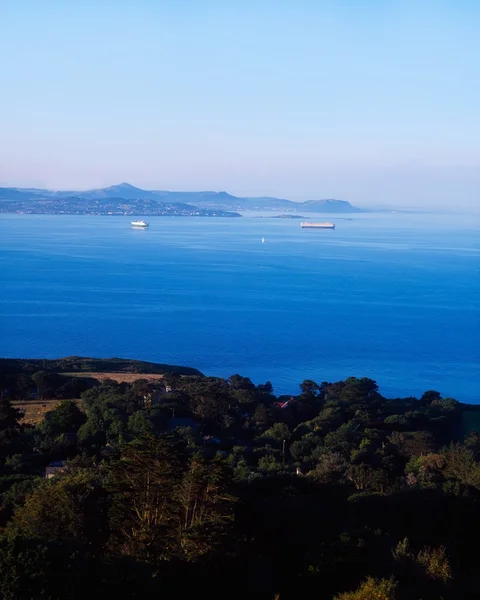 Bekijken over dublin bay naar bray hoofd van howth, county dublin, Ierland — Stockfoto