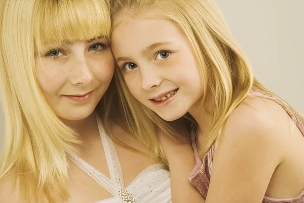 Portrait Of Two Young Girls — Stock Photo, Image